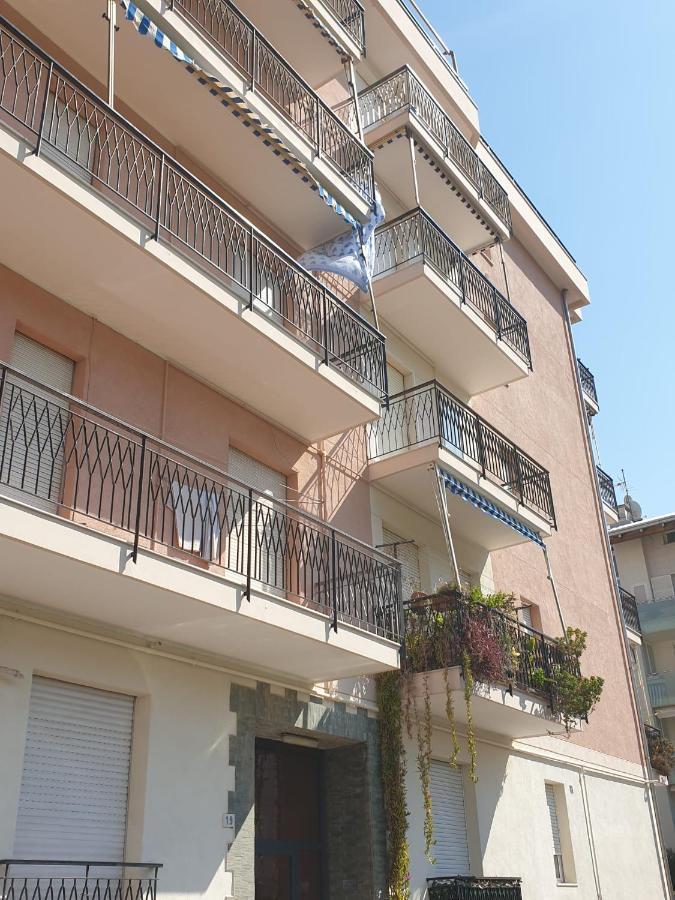 Apartament Albenga Sul Mare Famiglie Ed Amici Fino 10 Posti Zewnętrze zdjęcie